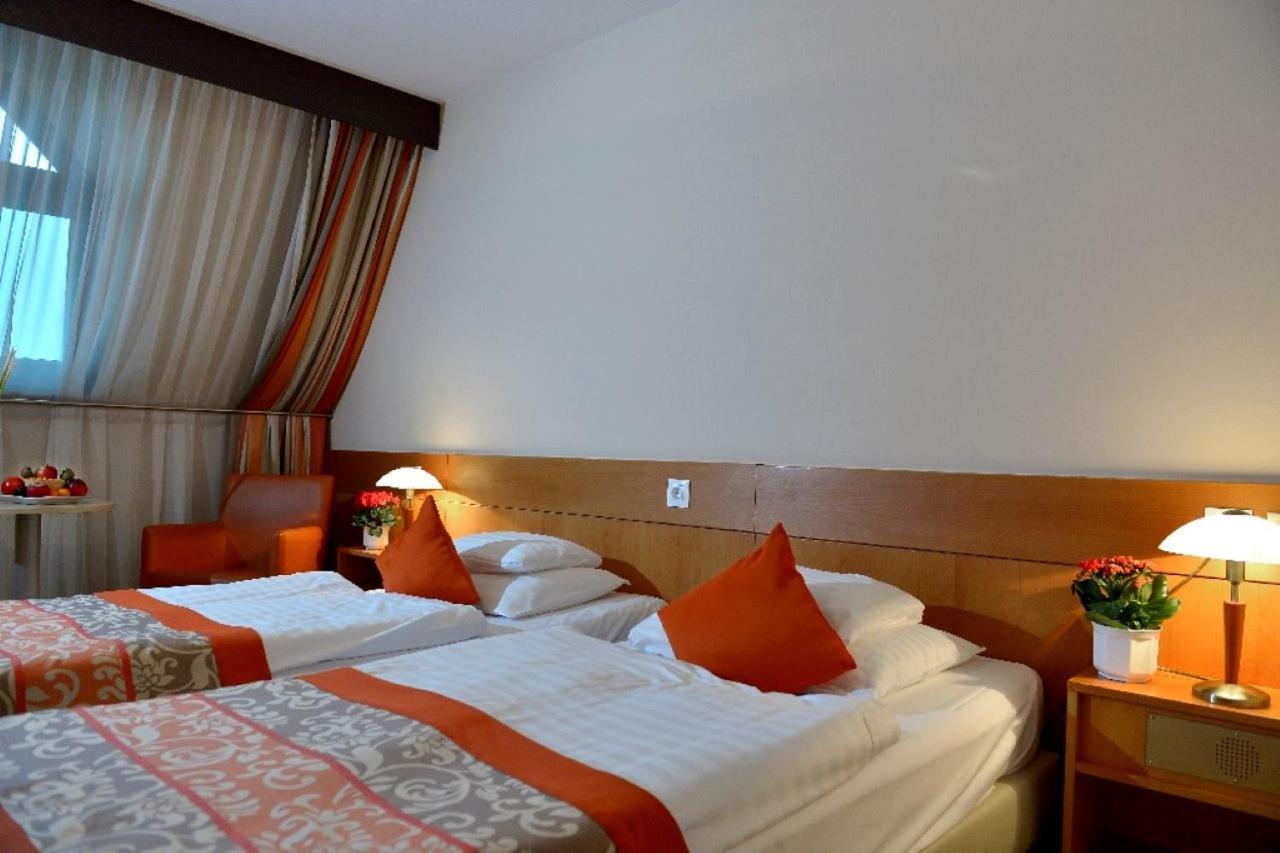 Hotel Σόπρον Εξωτερικό φωτογραφία