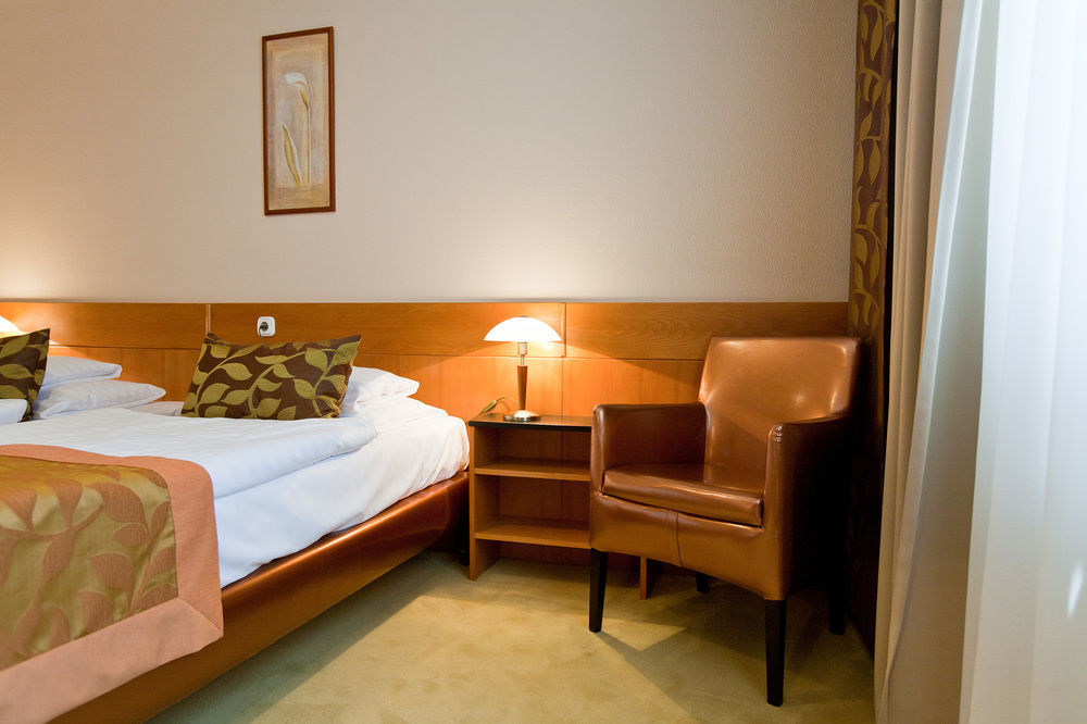 Hotel Σόπρον Εξωτερικό φωτογραφία