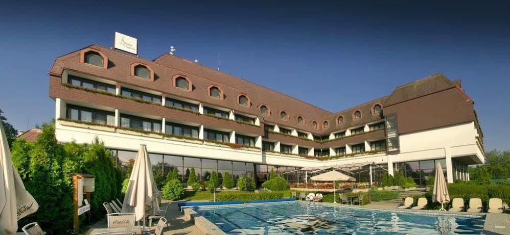 Hotel Σόπρον Εξωτερικό φωτογραφία