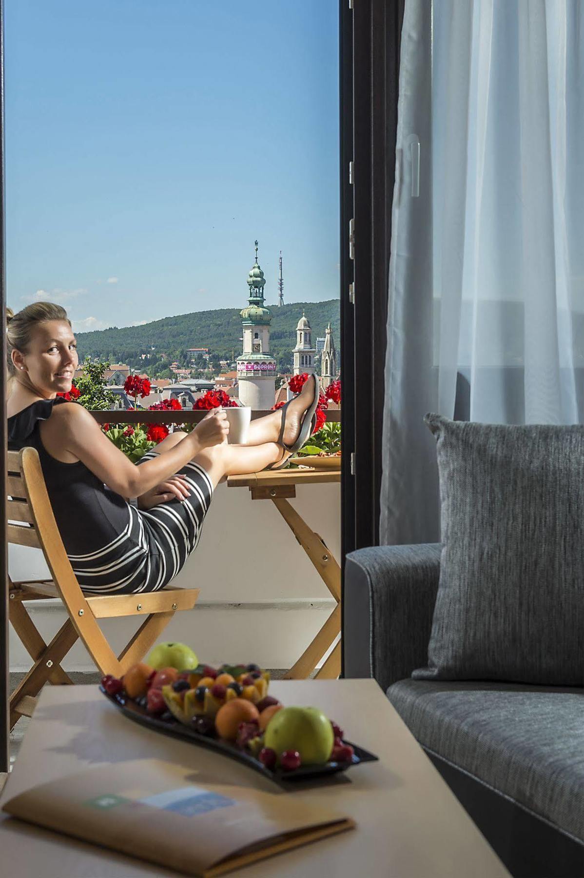 Hotel Σόπρον Εξωτερικό φωτογραφία