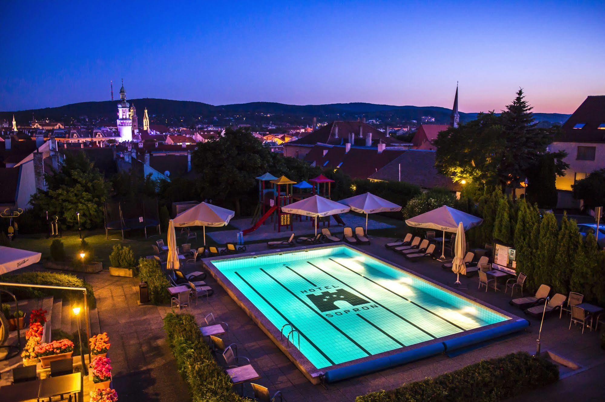 Hotel Σόπρον Εξωτερικό φωτογραφία